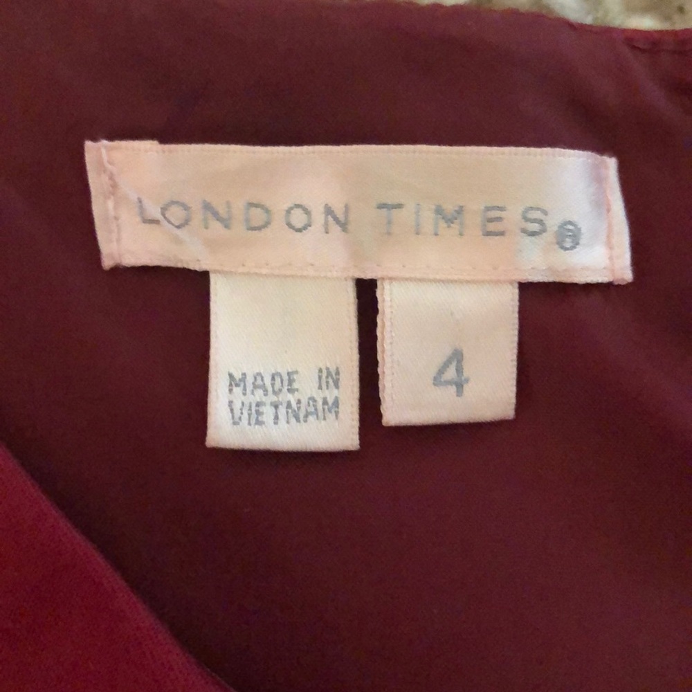 Classy red cocktail dress. Only worn once - Picture 5 of 5